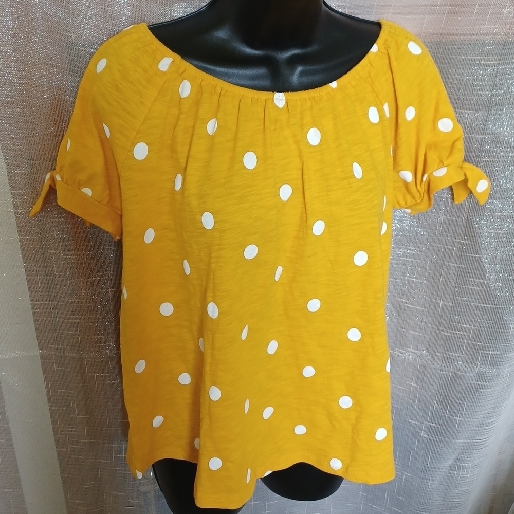 Old Navy Girls Yellow and White Polka Dot Blouse, off the shoulder, tie sleeve